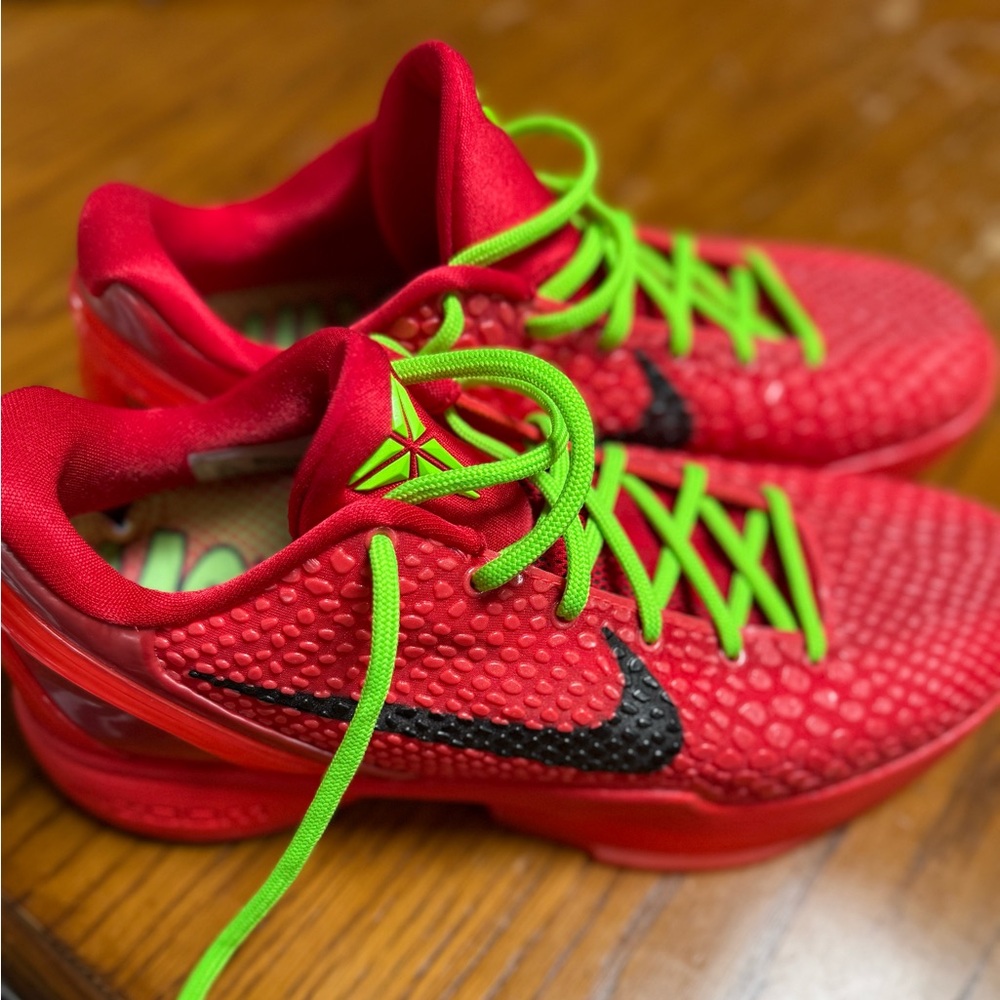 Nike Red and Green Sneakers with Cushioned Sole
